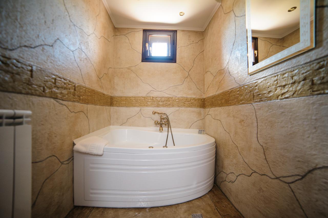 Hotel Gala Nagyvárad Kültér fotó