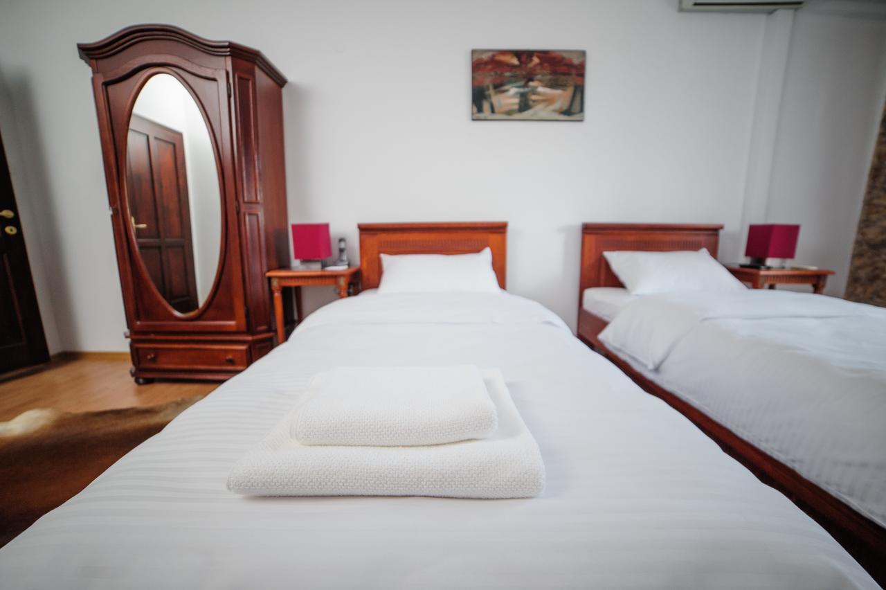 Hotel Gala Nagyvárad Kültér fotó