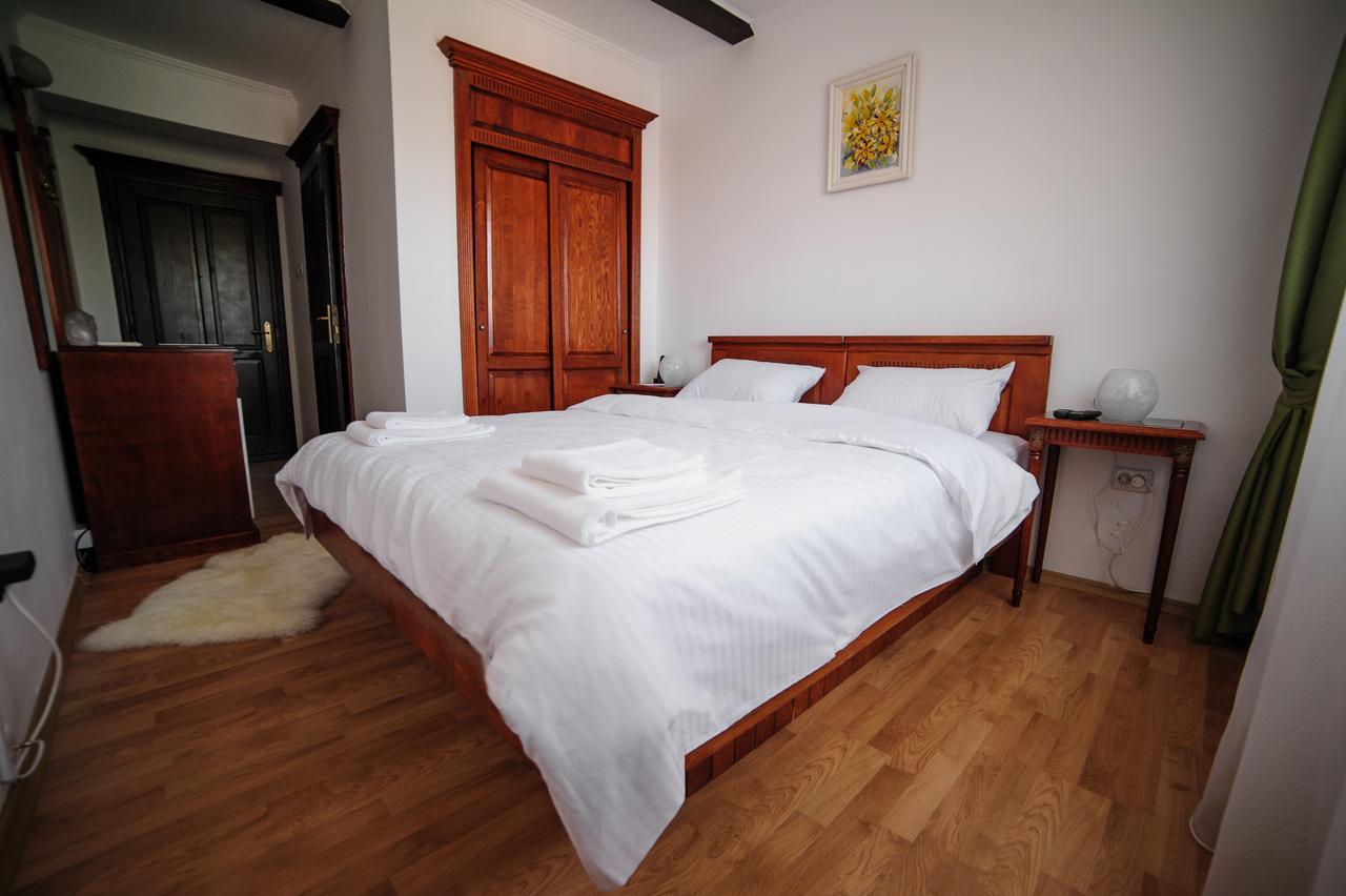 Hotel Gala Nagyvárad Kültér fotó