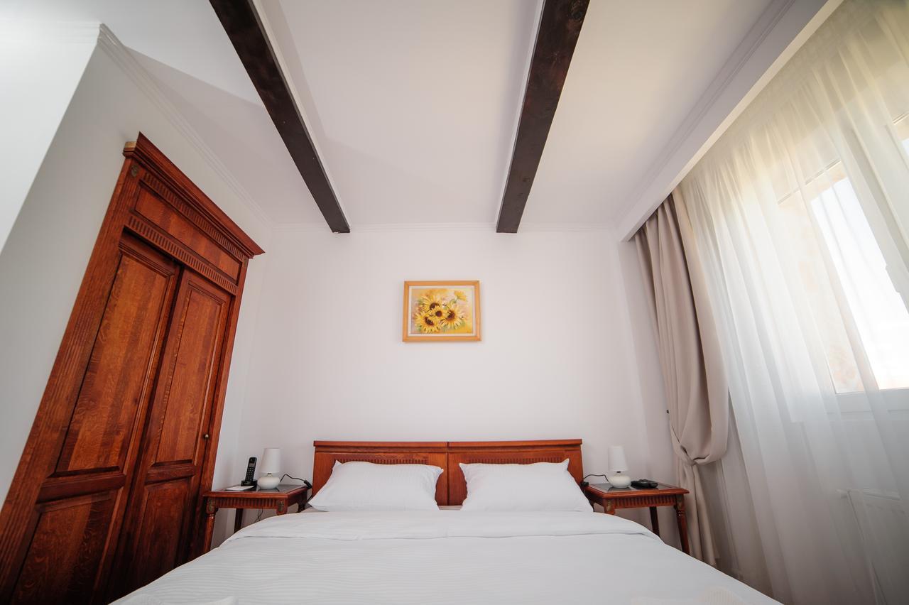 Hotel Gala Nagyvárad Kültér fotó